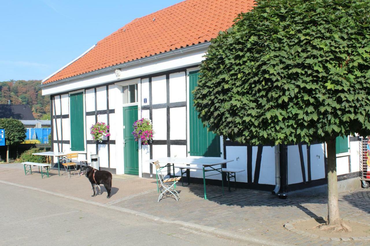 Gruener Blick Apartamento Witten Exterior foto